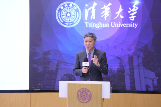李稻葵：社会科学学科的共同使命是解决卡脑子问题