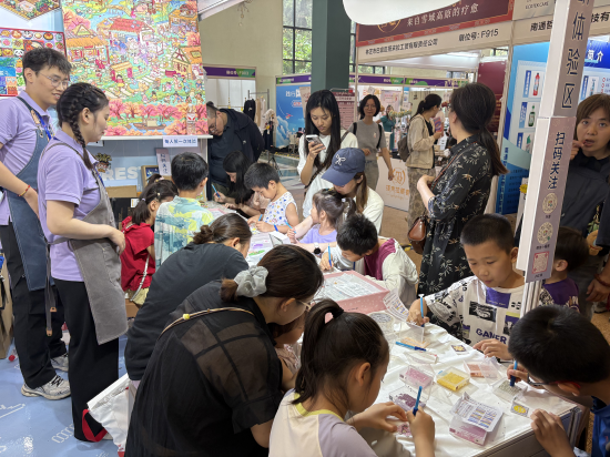 好博会|欢乐林钻石画邢昱磊：有必要为国内客户提供高质量产品
