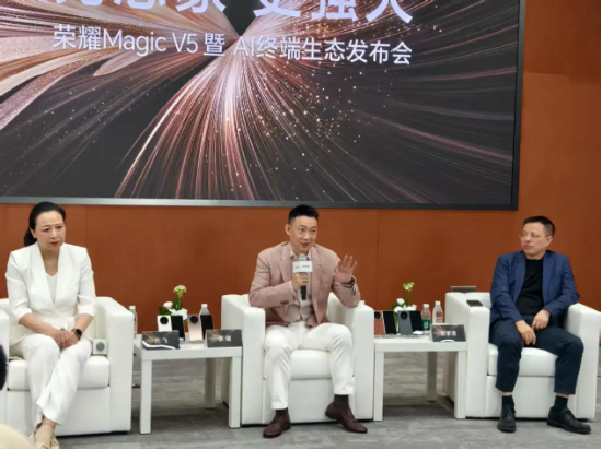 对话荣耀CEO，透露IPO进展！